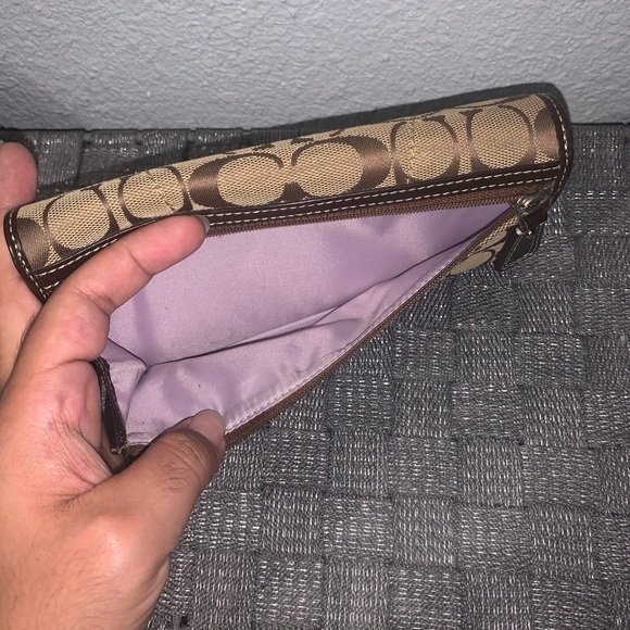 Vintage Coach Brown and Tan Wallet with Buckle - Picture 7 of 13